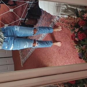American eagle ripped jeans